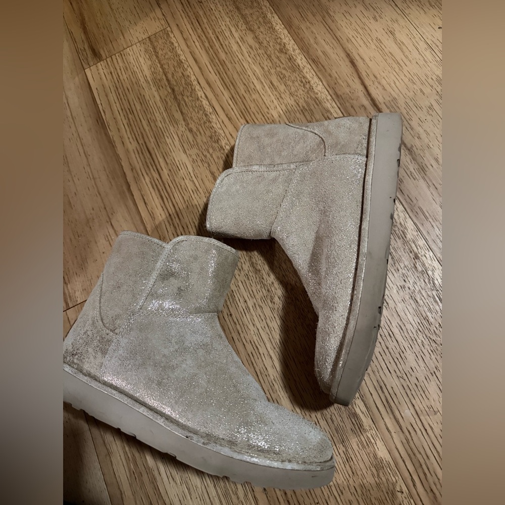 Women's Gold Glitter Short Zip-Up Uggs